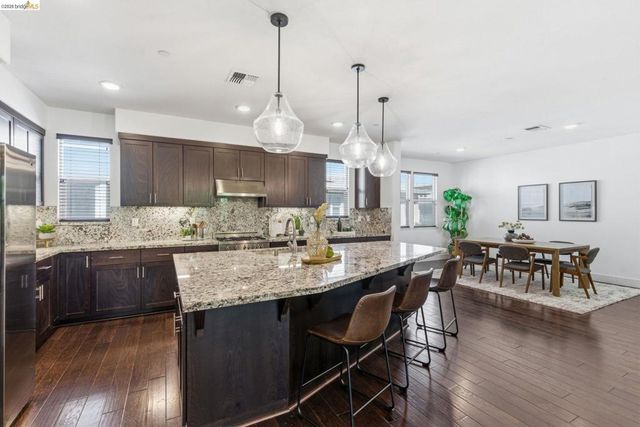 475 Mitchell Avenue, Alameda, CA 94501