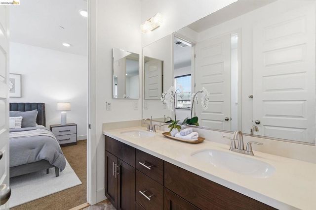 475 Mitchell Avenue, Alameda, CA 94501
