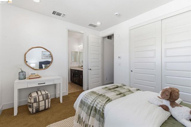 475 Mitchell Avenue, Alameda, CA 94501