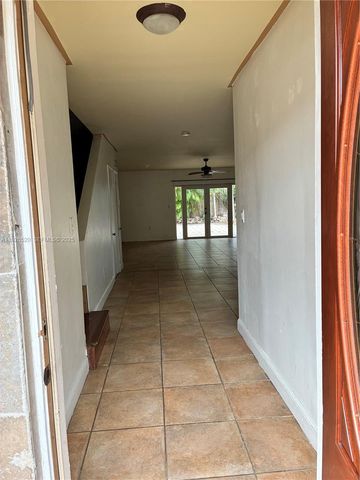 13514 NE 23rd Pl, North Miami, FL 33181