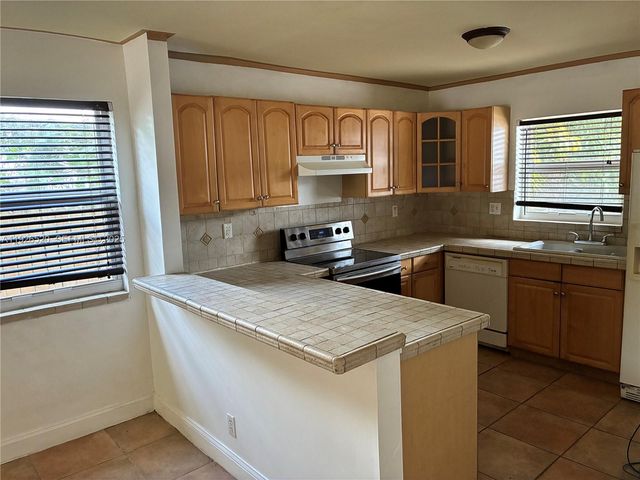 13514 NE 23rd Pl, North Miami, FL 33181