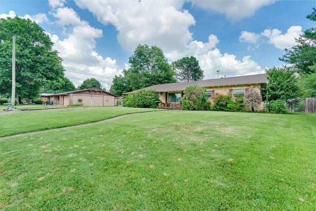1117 Ranch Drive, Springdale, AR 72762
