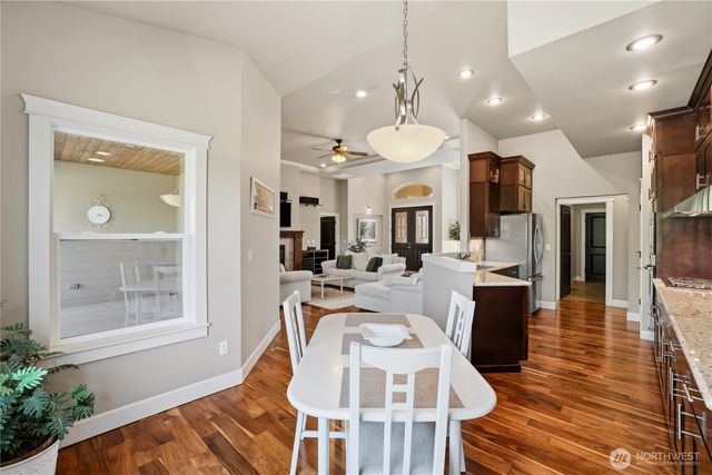 11227 Shawnee Road E, Puyallup, WA 98374