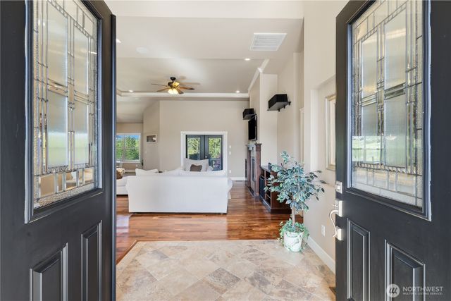11227 Shawnee Road E, Puyallup, WA 98374