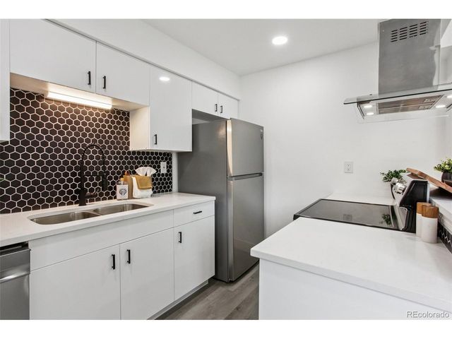 9105 E Lehigh Ave 77, Denver, CO 80237