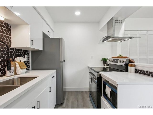 9105 E Lehigh Ave 77, Denver, CO 80237