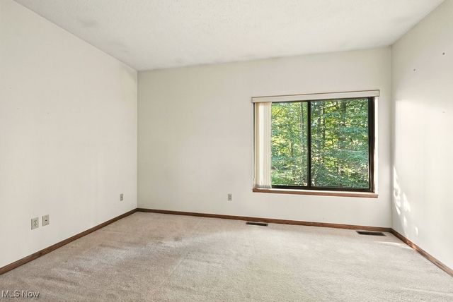 2180 Stone Creek Trail, Cuyahoga Falls, OH 44223