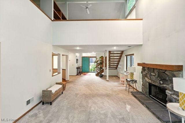 2180 Stone Creek Trail, Cuyahoga Falls, OH 44223