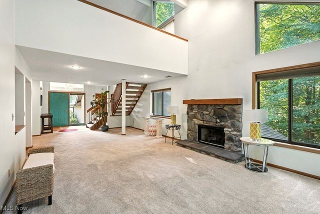 2180 Stone Creek Trail, Cuyahoga Falls, OH 44223