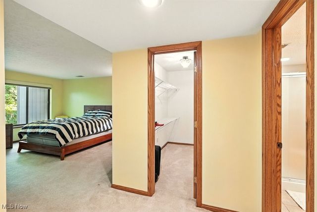 2180 Stone Creek Trail, Cuyahoga Falls, OH 44223