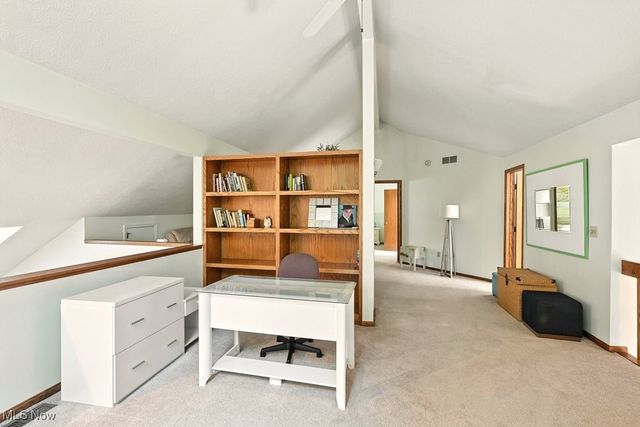 2180 Stone Creek Trail, Cuyahoga Falls, OH 44223