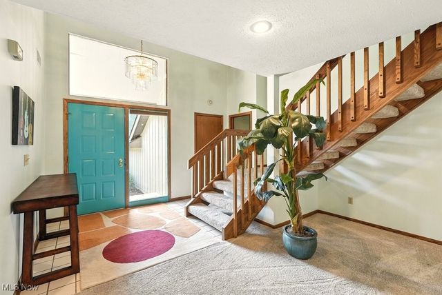 2180 Stone Creek Trail, Cuyahoga Falls, OH 44223