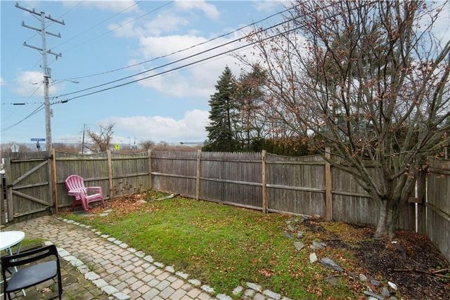 391 Aquidneck Avenue, Middletown, RI 02842