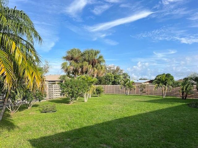 8402 14TH AVENUE NW, Bradenton, FL 34209