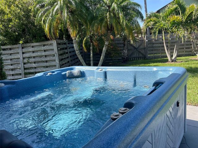 8402 14TH AVENUE NW, Bradenton, FL 34209