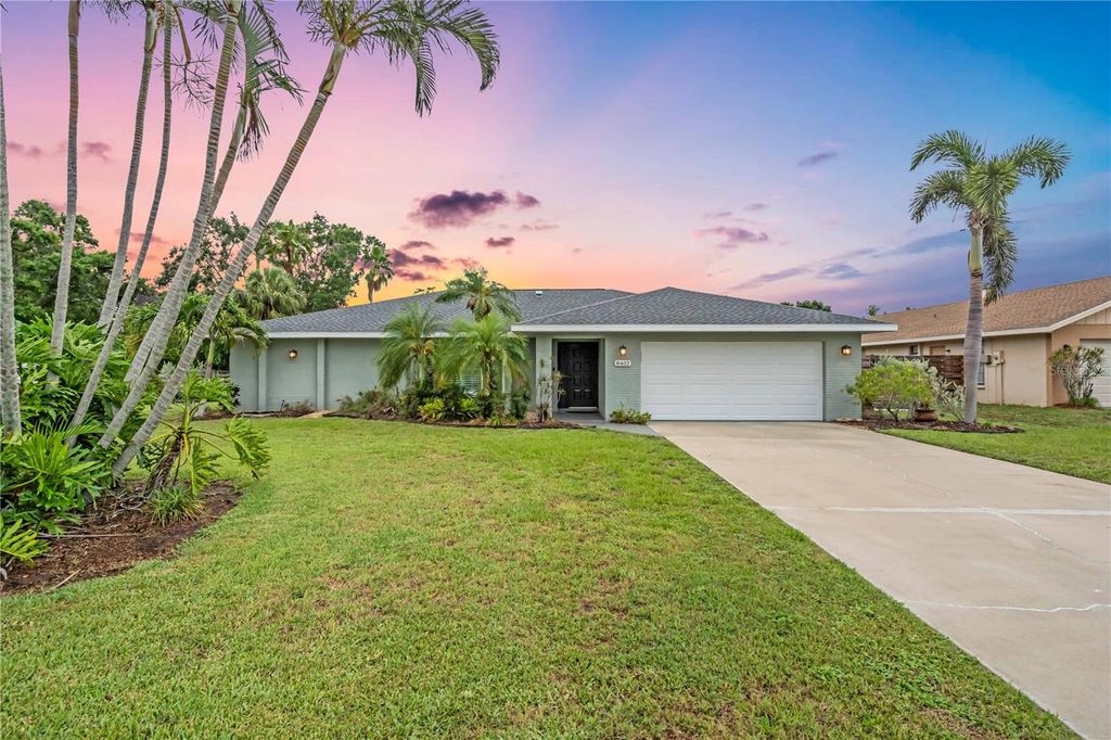 8402 14TH AVENUE NW, Bradenton, FL 34209