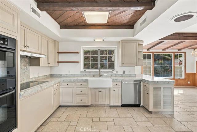72 Saddleback Road, Rolling Hills, CA 90274