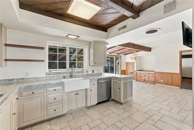 72 Saddleback Road, Rolling Hills, CA 90274