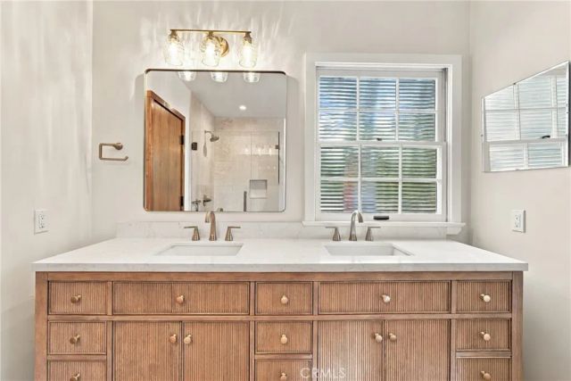 72 Saddleback Road, Rolling Hills, CA 90274