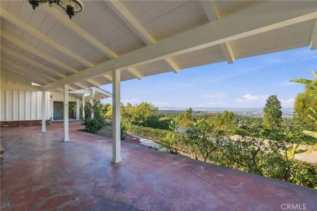 72 Saddleback Road, Rolling Hills, CA 90274