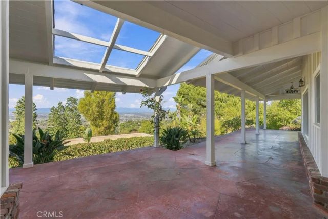 72 Saddleback Road, Rolling Hills, CA 90274