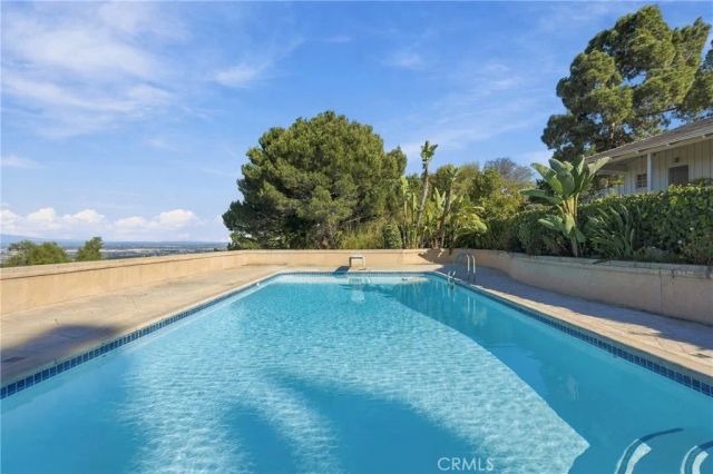 72 Saddleback Road, Rolling Hills, CA 90274