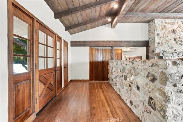 72 Saddleback Road, Rolling Hills, CA 90274