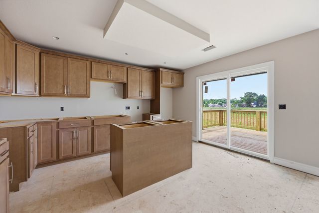 2804 Brewster Dr, Clarksville, TN 37042