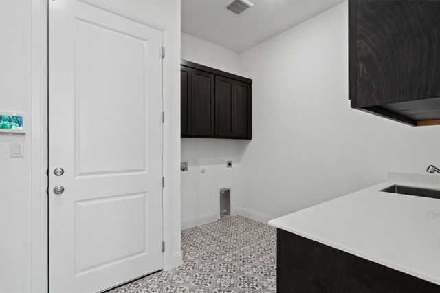 2004 Crimson Sunset CV, Georgetown, TX 78628