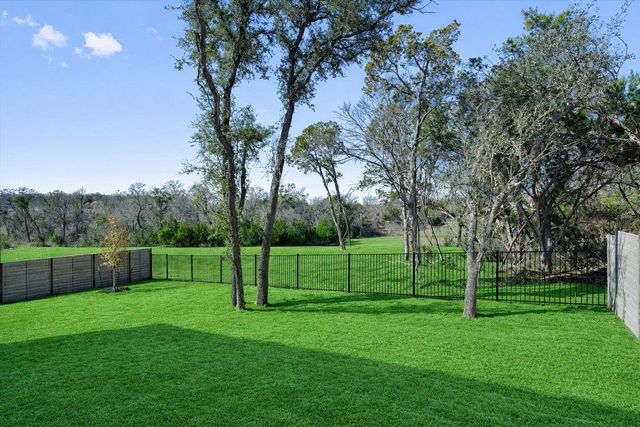 2004 Crimson Sunset CV, Georgetown, TX 78628