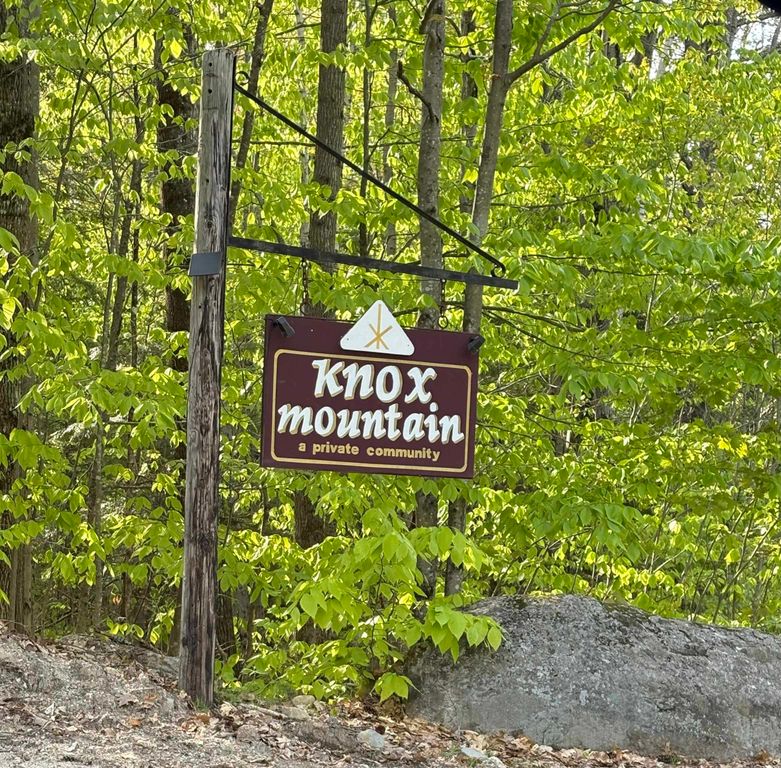 27 Sugarloaf Drive, Ossipee, NH 03814