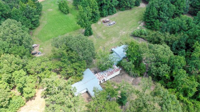 8374 Cattle Trail Road, Midway, TX 75852