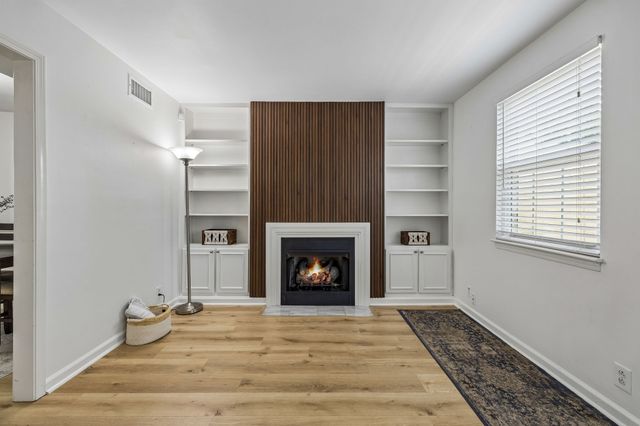 968 Todd Preis Dr, Nashville, TN 37221