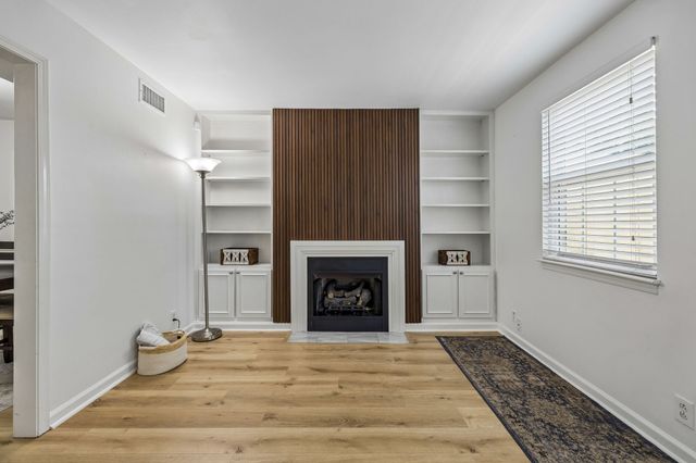 968 Todd Preis Dr, Nashville, TN 37221