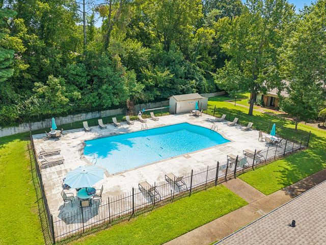 968 Todd Preis Dr, Nashville, TN 37221