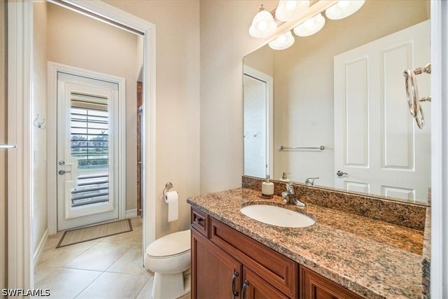 6504 Costa CIR, Naples, FL 34113