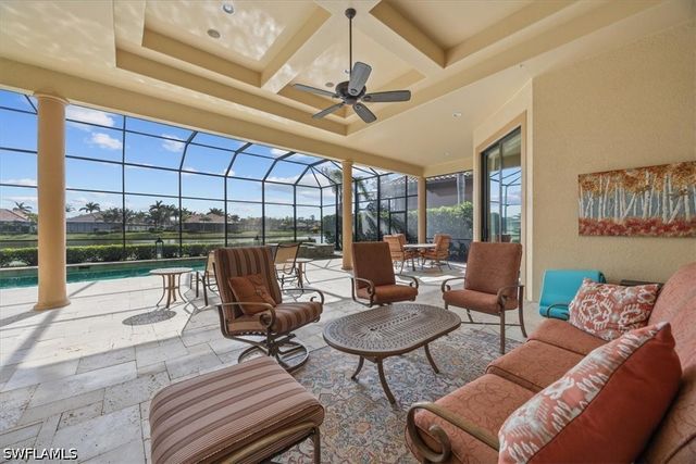 6504 Costa CIR, Naples, FL 34113