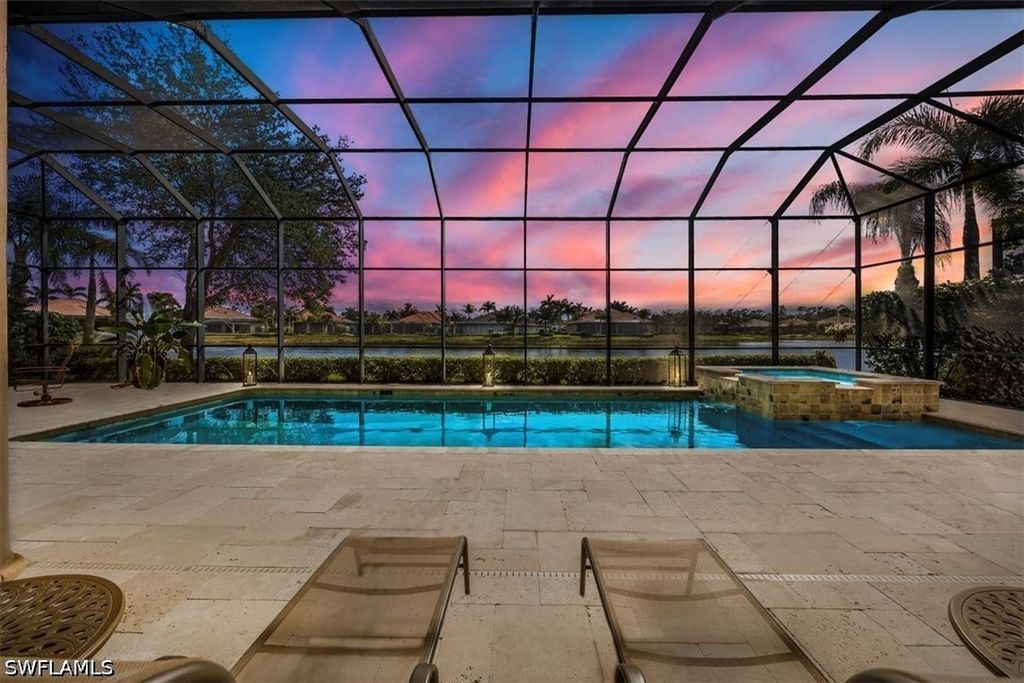 6504 Costa CIR, Naples, FL 34113