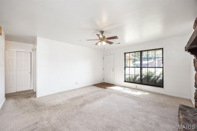 123 Chase Park Drive, Belleville, IL 62226