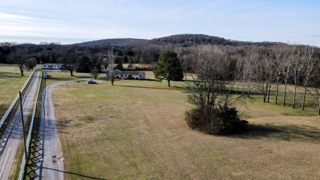 370 Pinhook Rd, Lebanon, TN 37090