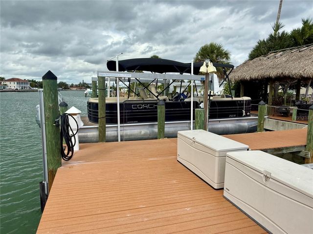 6422 1ST PALM POINT, St Pete Beach, FL 33706