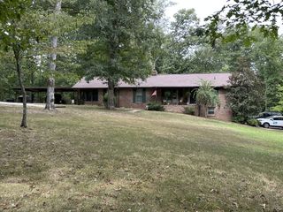 1819 East Haleys Creek Road, Centerville, TN 37033