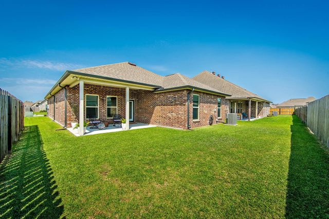 110 Devon Ct., Thibodaux, LA 70301