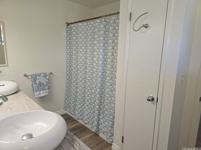 94-758 Lumiauau Street X2, Waipahu, HI 96797