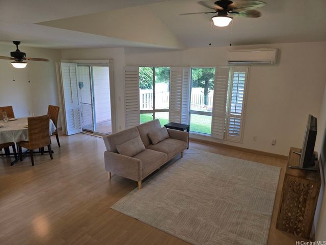 94-758 Lumiauau Street X2, Waipahu, HI 96797