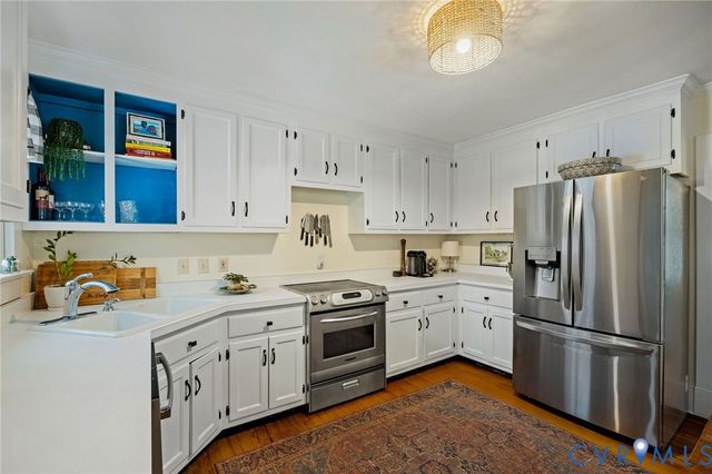 5606 Old Willow Ct, Richmond, VA 23225