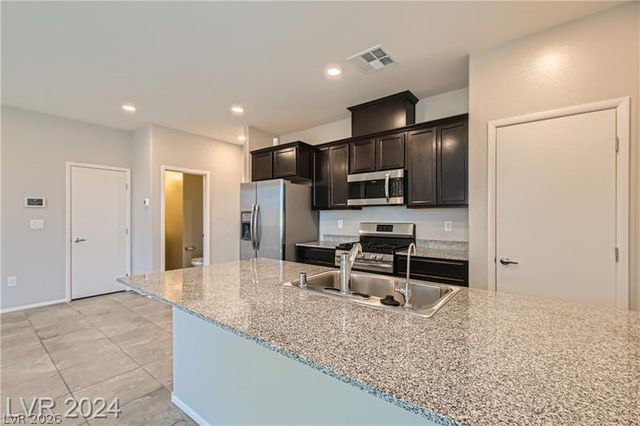 4393 Fire Glow Avenue, North Las Vegas, NV 89084