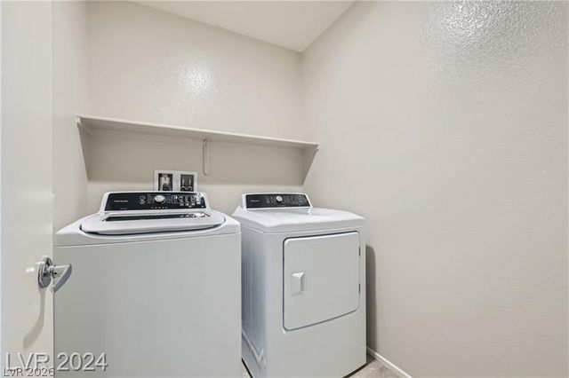 4393 Fire Glow Avenue, North Las Vegas, NV 89084