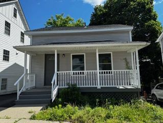 11 North Street, Beacon, NY 12508