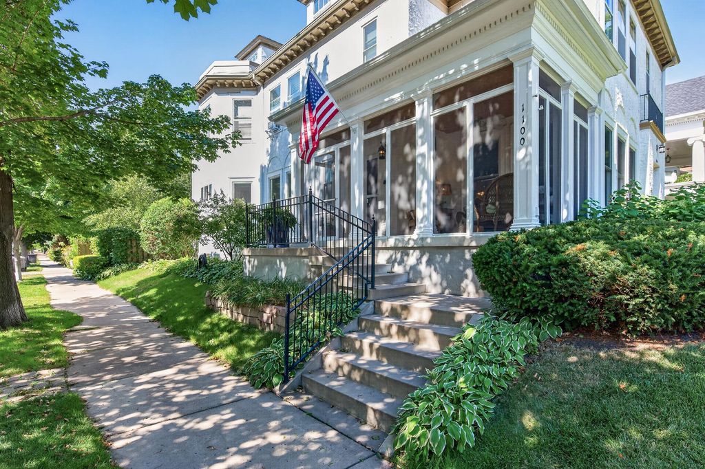 1100 Douglas Avenue, Minneapolis, MN 55403 — photo 2